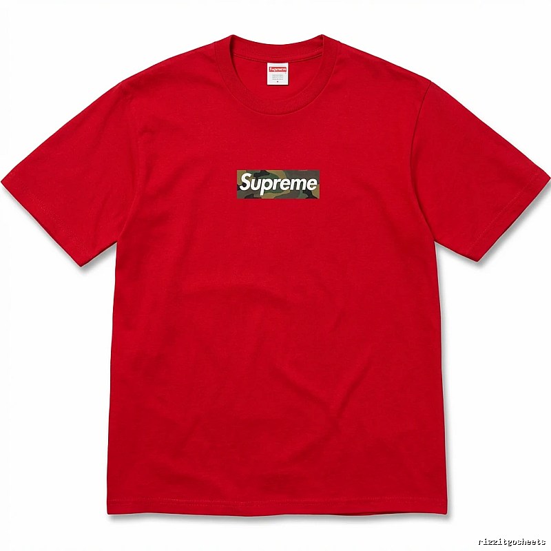 Supreme camouflage-style red T-shirt