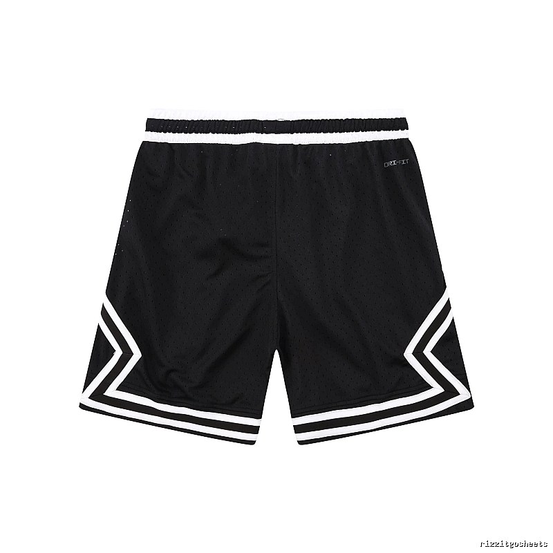 AJ sporty black shorts