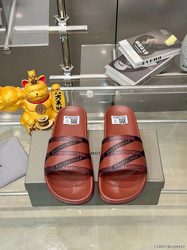Balenciaga All-over Print Street Style Red-Brown Slide Sandals