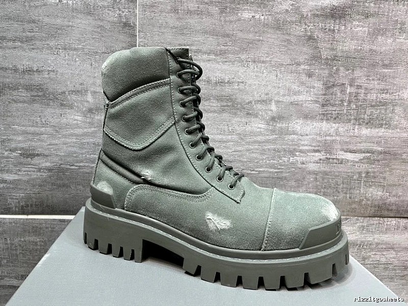 Balenciaga Gray Lace-up Boot Combat Boot for Streetwear Looks