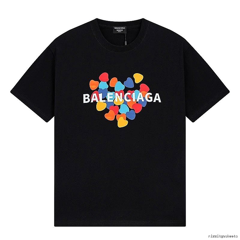 Balenciaga Trendy Black T-shirt with Heart Print