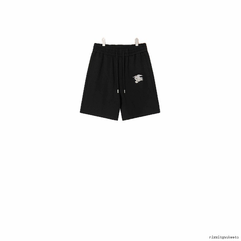 Classic black shorts of Louis Vuitton