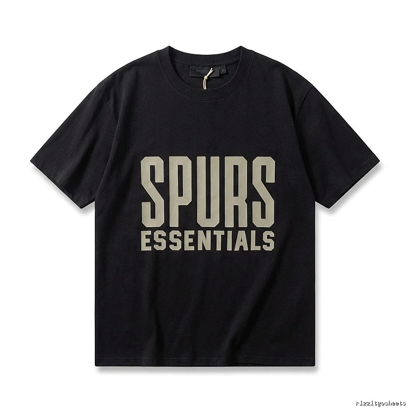 ESSENTIALS minimalist style black T-shirt