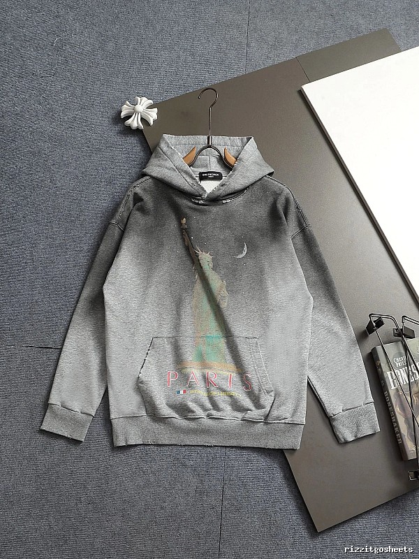 Gray Hoodie with Faded Triangular Hoodie for Daily Wear
