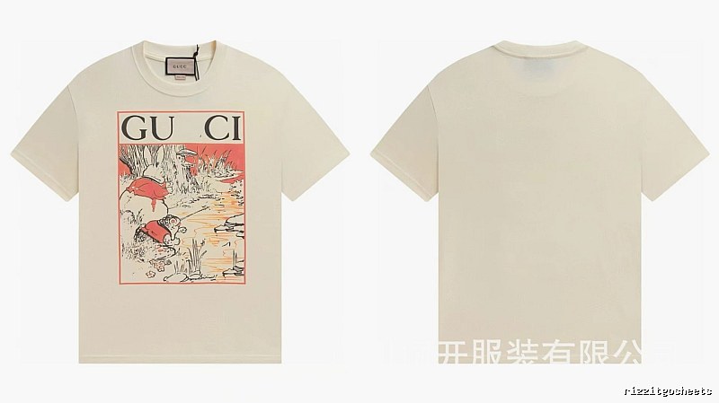 Gucci Vintage Style Illustration Print Off-white T-shirt