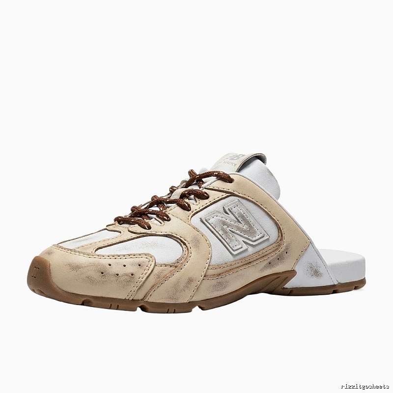 Miu Miu retro-style off-white slippers
