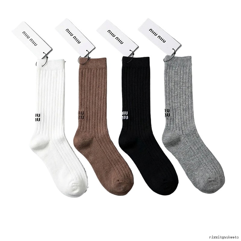 MiuMiu Solid Color Trendy Socks (White/Brown/Black/Gray)