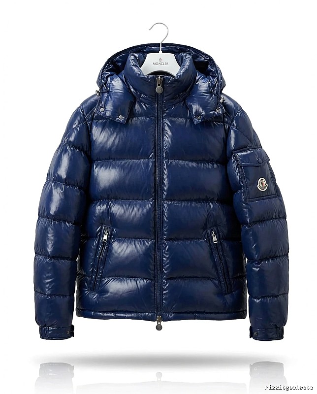 Moncler shiny and fashionable down jacket