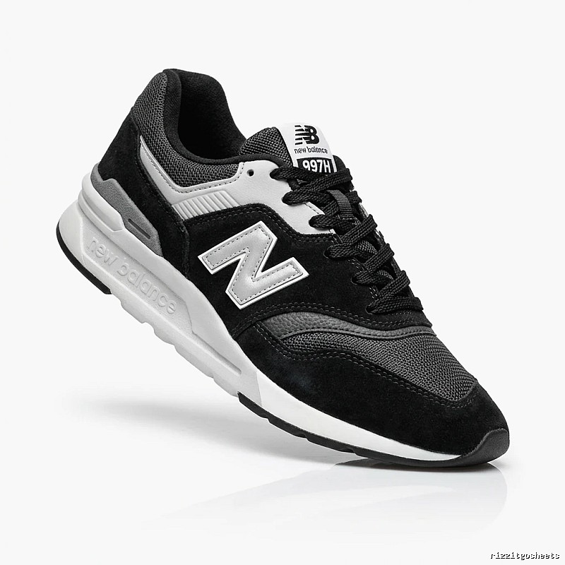 New Balance retro-style grey and black sports shoes