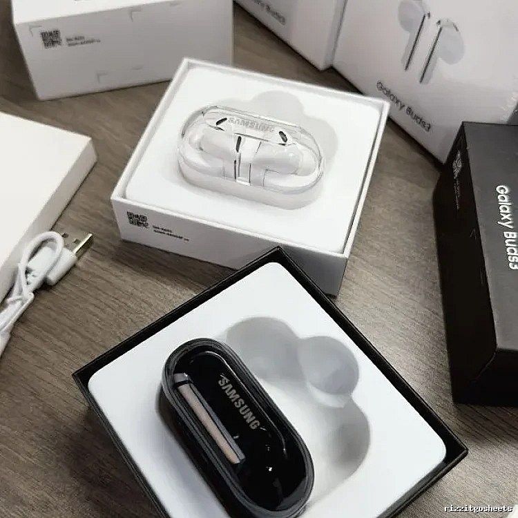 Shokz OpenFit Open-Ear Earbuds in White