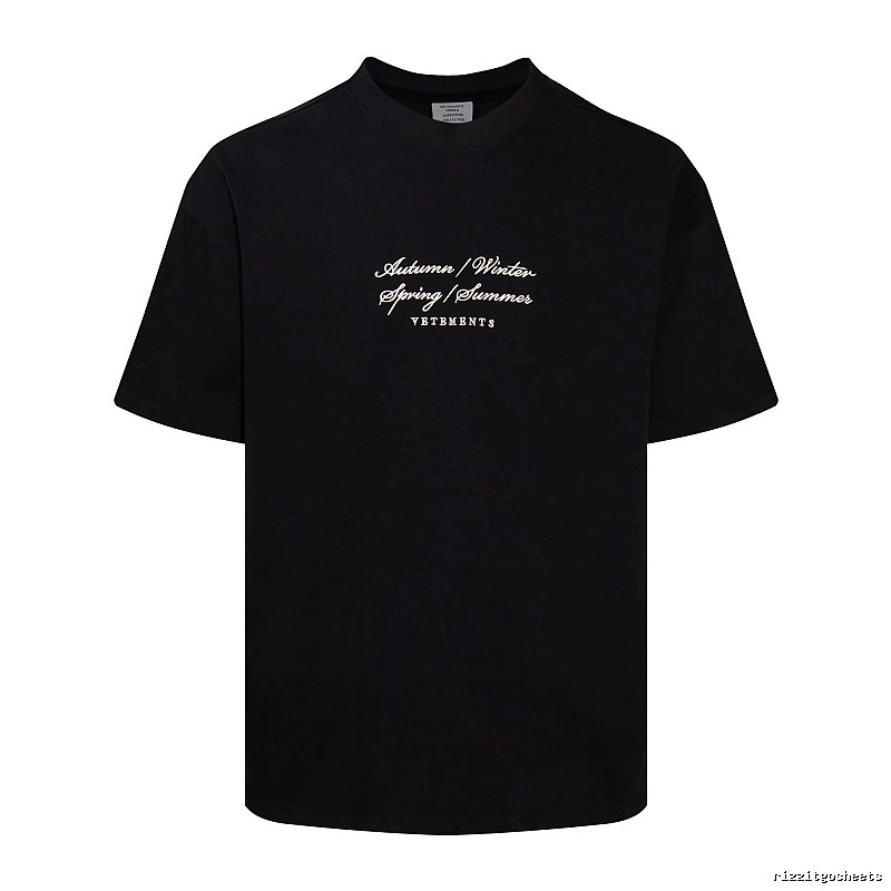 Summer Statement graphic T-shirt Black Colorful Lucky with Bold Graphic