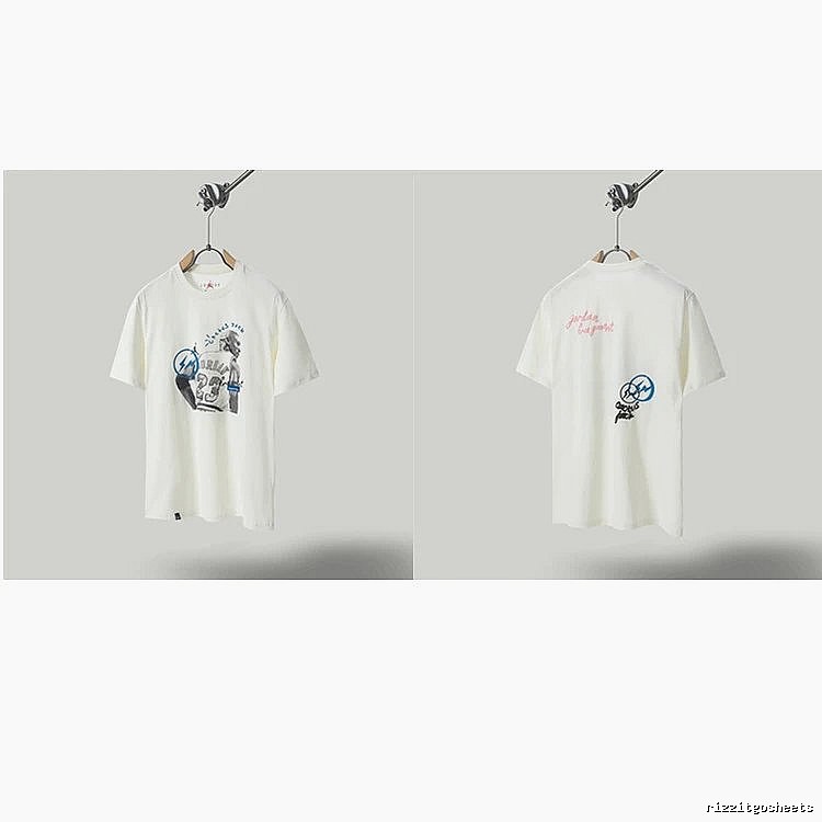 Travis Scott x Jordan Co-branded Graffiti-style Off-white T-shirt